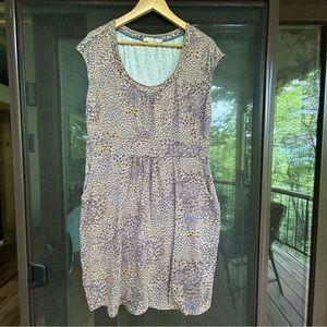 Boden mini dress animal print EUC pockets!